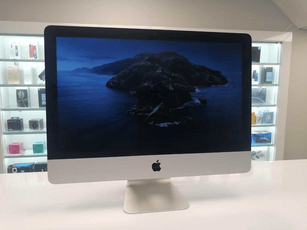 iMac 21,5" (Late 2015) 4K MK452 (Core i5 3,1GHz/8Gb/256 SSD/Pro 6200) - Б/У iMac 21,5" (Late 2015) 4K MK452 (Core i5 3,1GHz/8Gb/256 SSD/Pro 6200) - Б/У