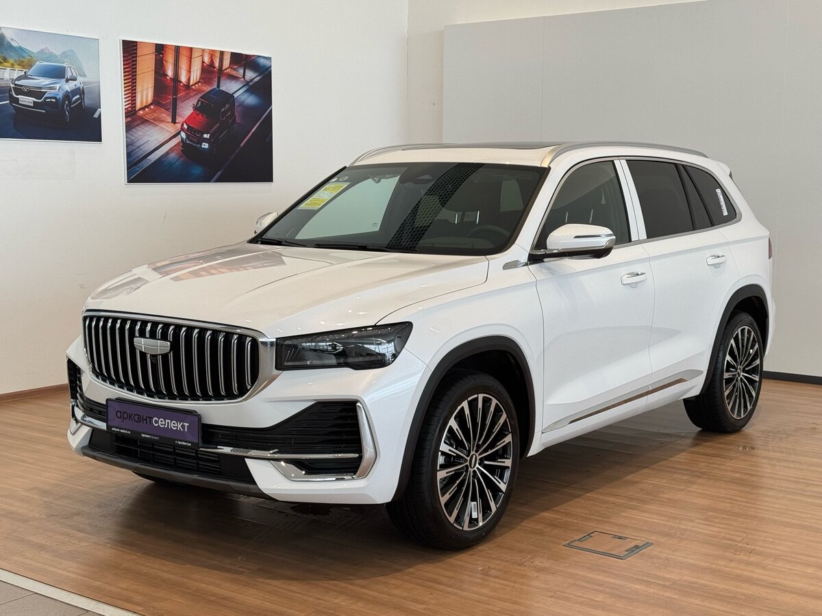 Geely Monjaro белый 2025 черный салон