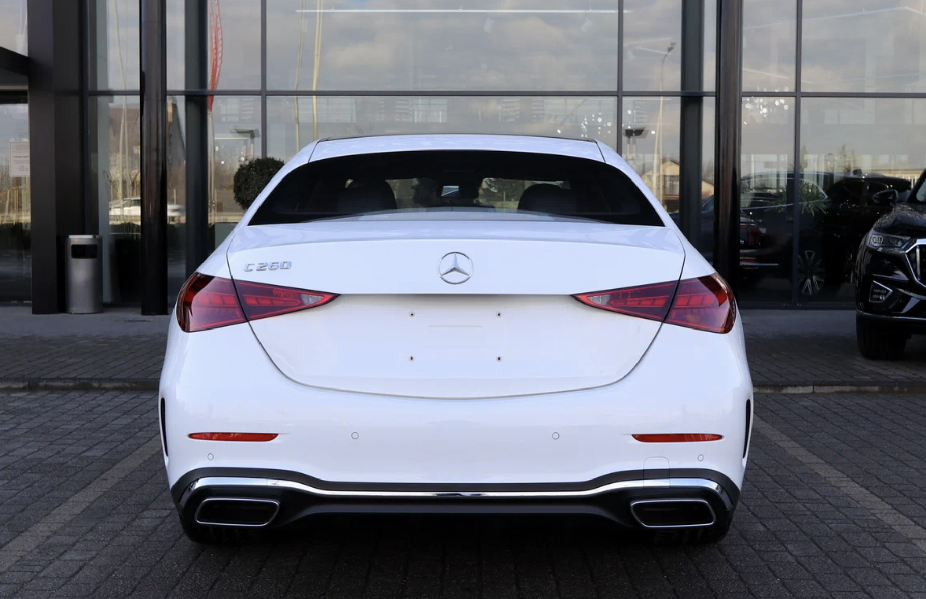 mercedes-Benz C-класс w206 c260 2024 год белый на черном