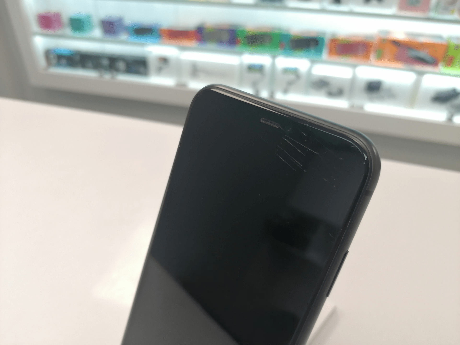 iPhone 11 64Gb Black (76% / без коробки) RU - Б/У . .