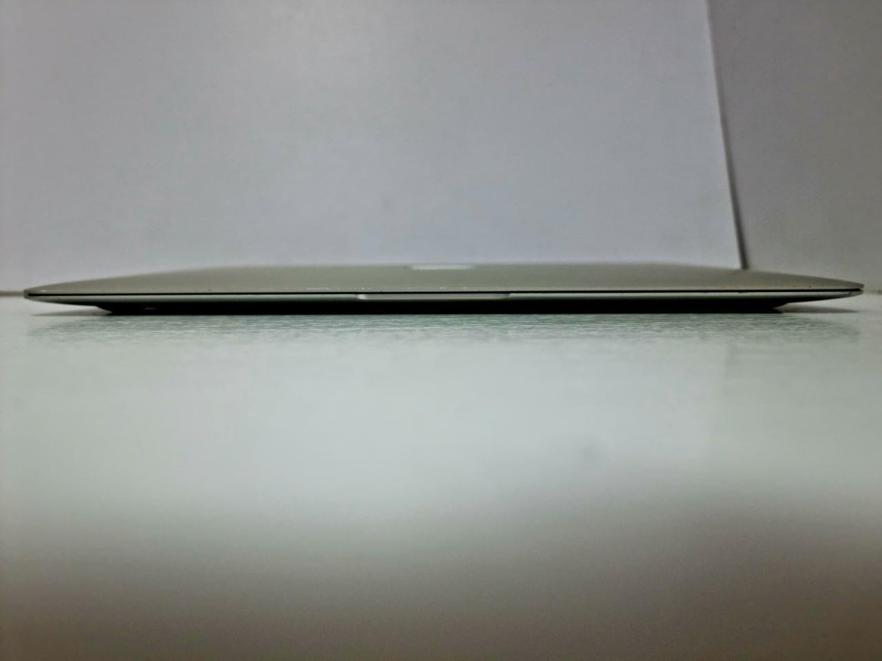 MacBook Air 11,6" Intel Core i5, 1,4ГГц, 8Gb, 128Gb SSD (Mid 2014) (Без коробки) - БУ