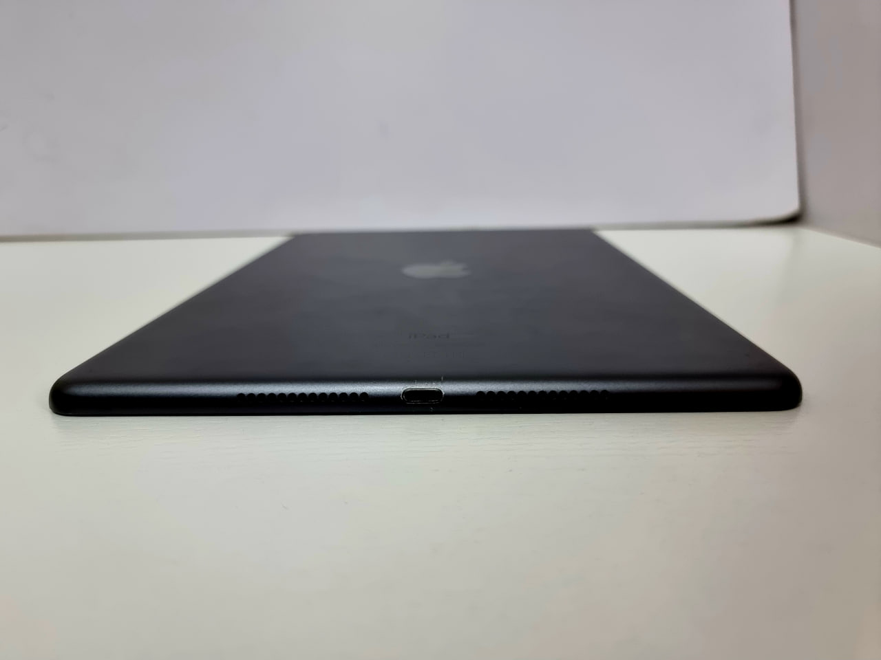 iPad 10.2" (2020) 32Gb Wi-Fi Space Gray (Без коробки) RU - Б/У