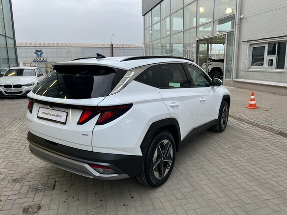 Huynday Tucson белый 2024 черный салон